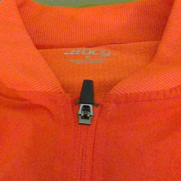 Bundle of size medium athletic wear - Picture 3 of 10